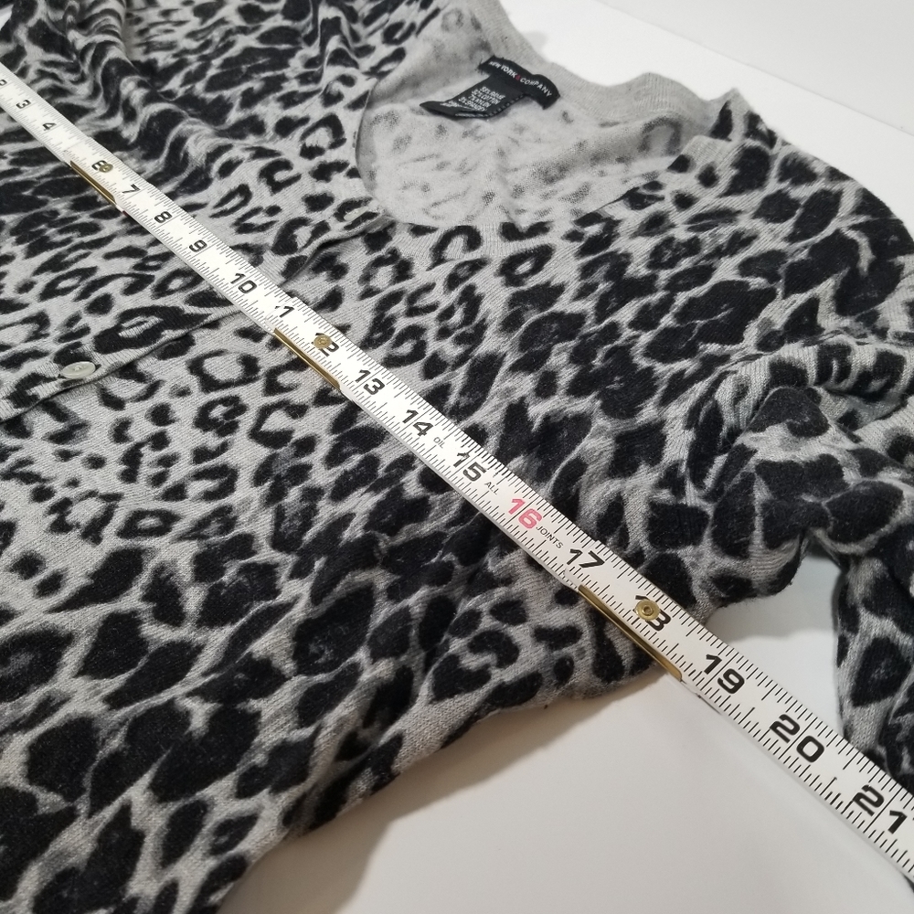 🕶️ New York & Company size small - Picture 3 of 5